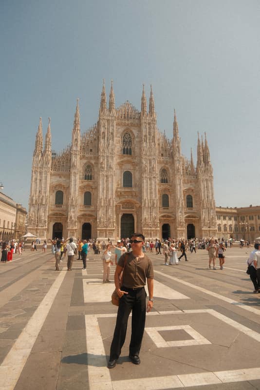 Jerome in front of the Duomo di Milano